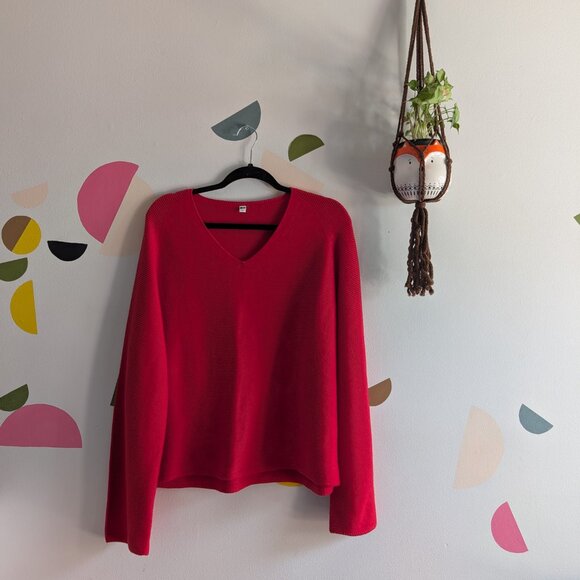 3D Knit Sweater - Picture 2 of 4